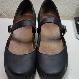 Dansko Women's Missy Mary Jane Size 41